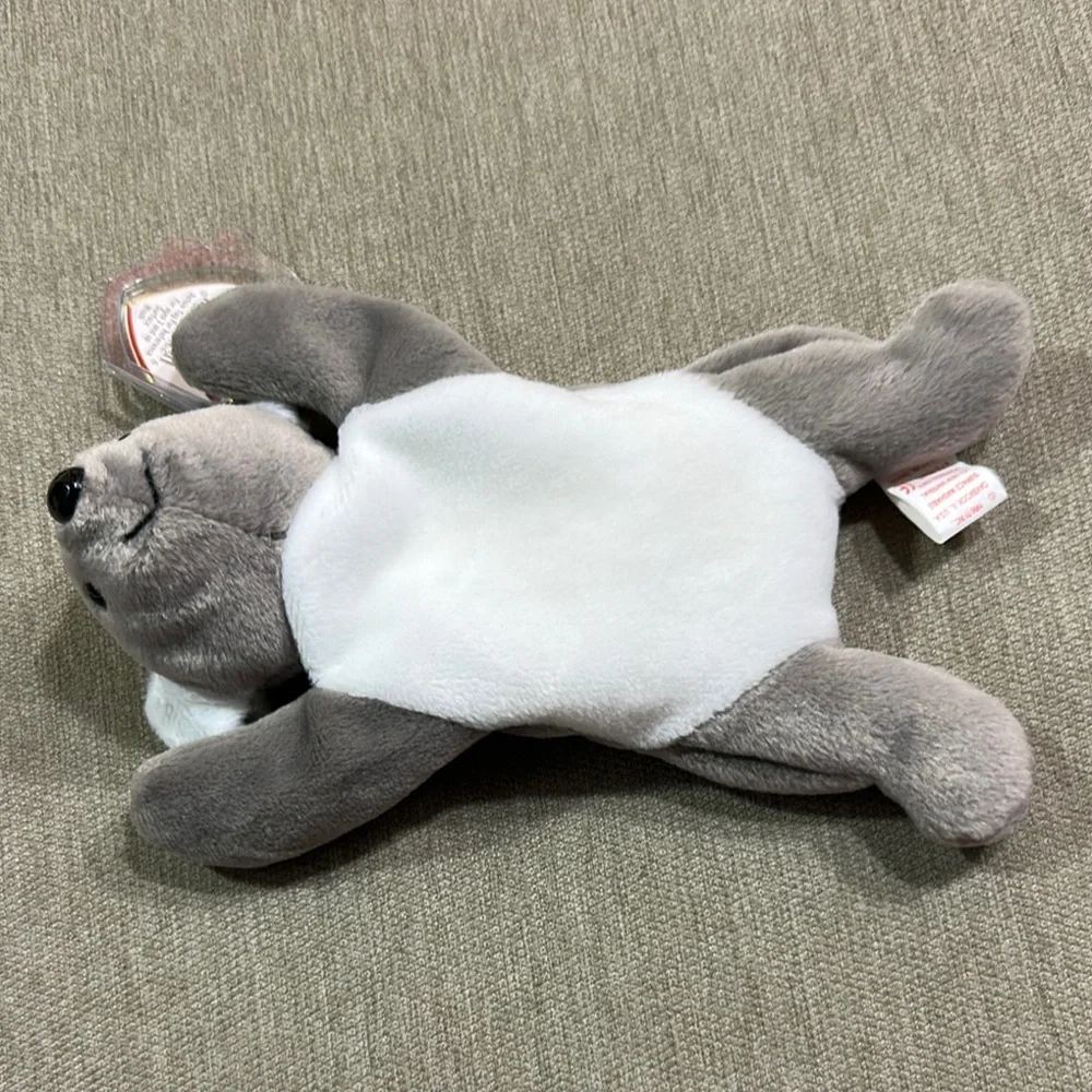 Ty Beanie Baby 1996 Mel Gray Koala Stuffed Animal Plush